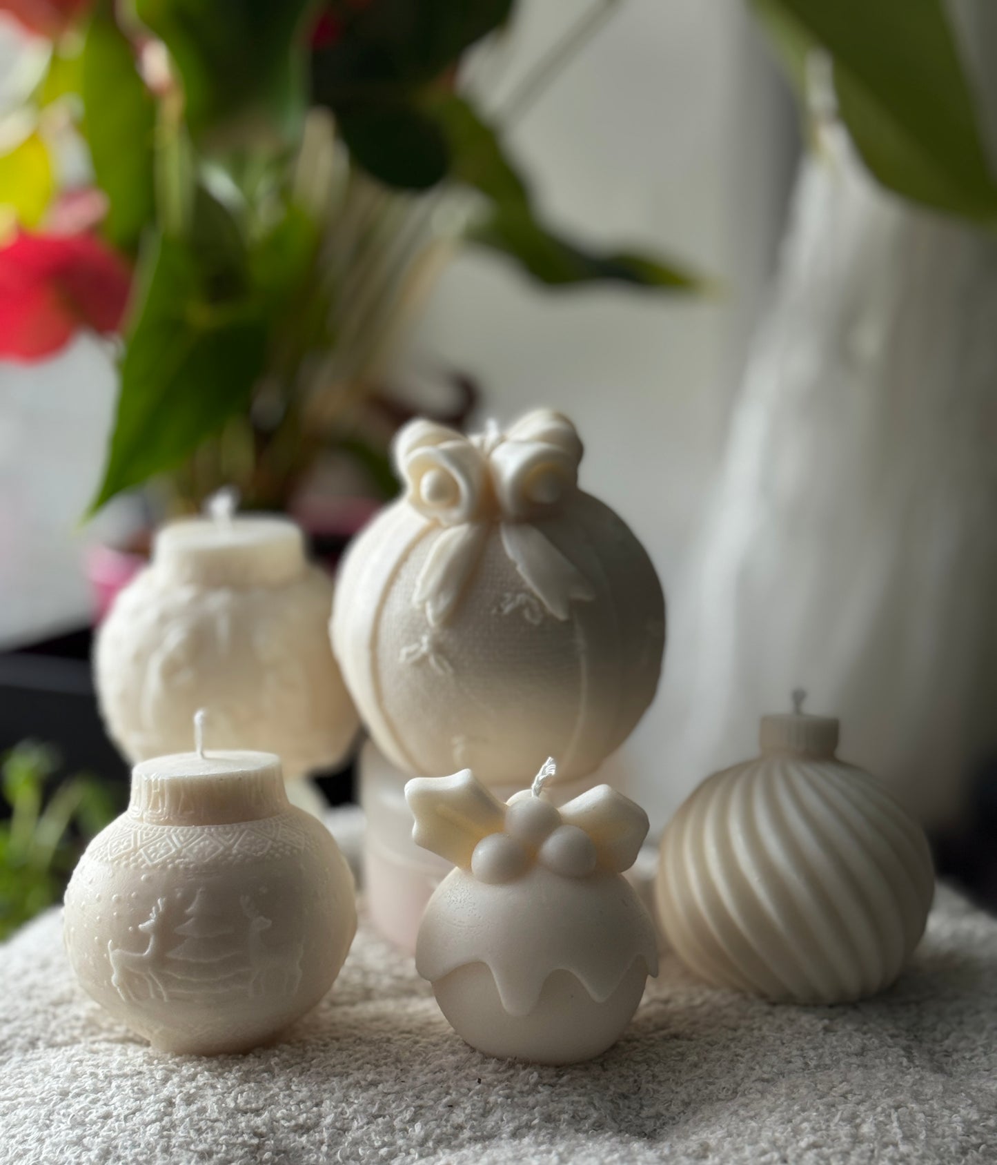 Christmas Ball Candle Collection