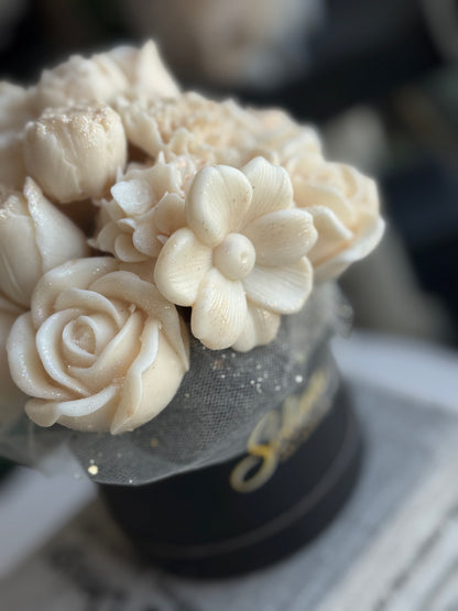 Lumière Bloom | Luxury Wax Flower Bouquet Candle in Gift Box