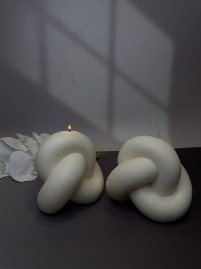 Knot Candle