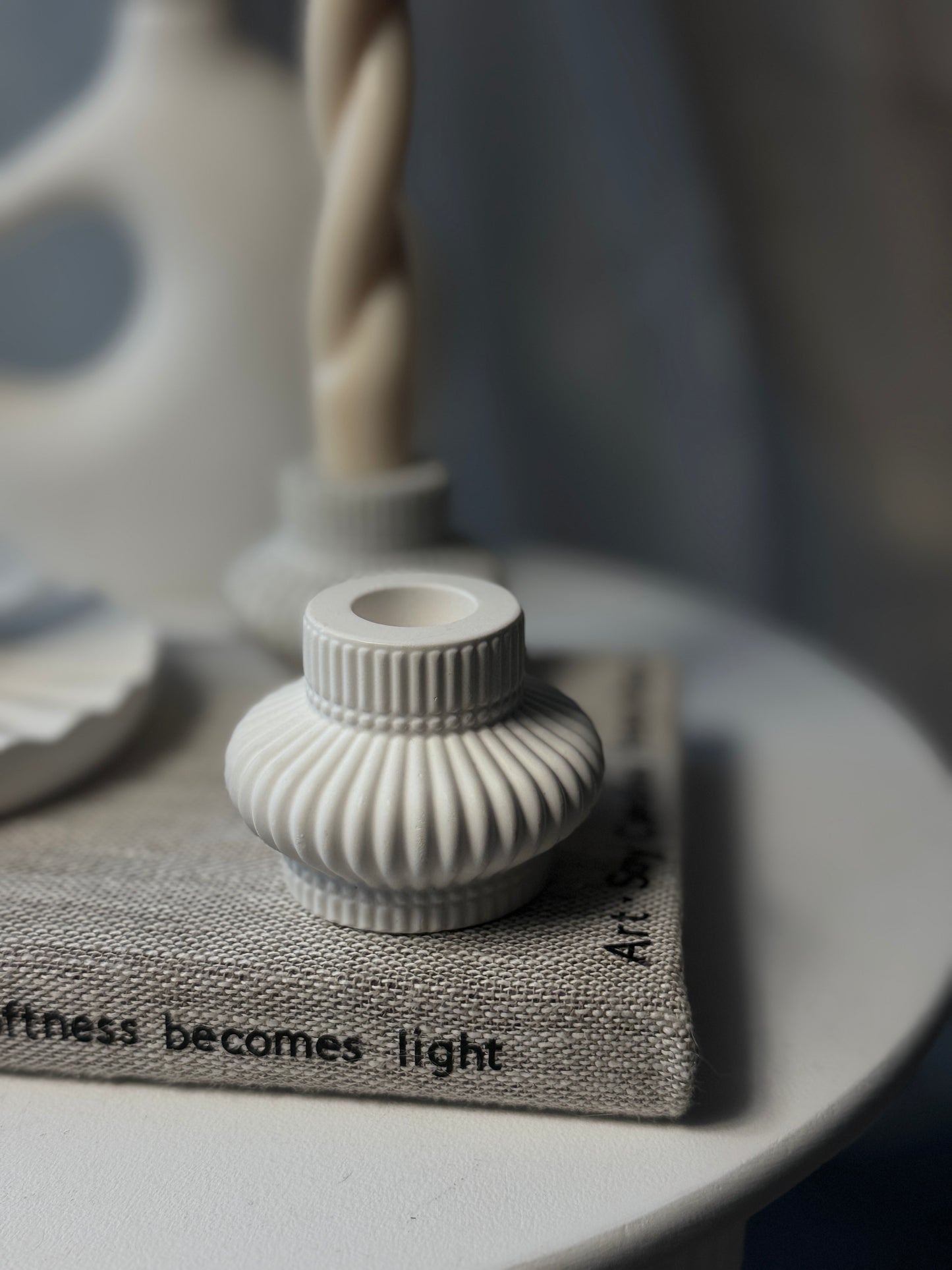 Élan Candle Holder