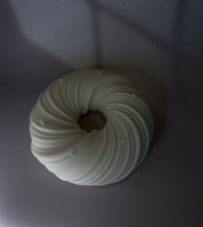Luna Swirl Candle