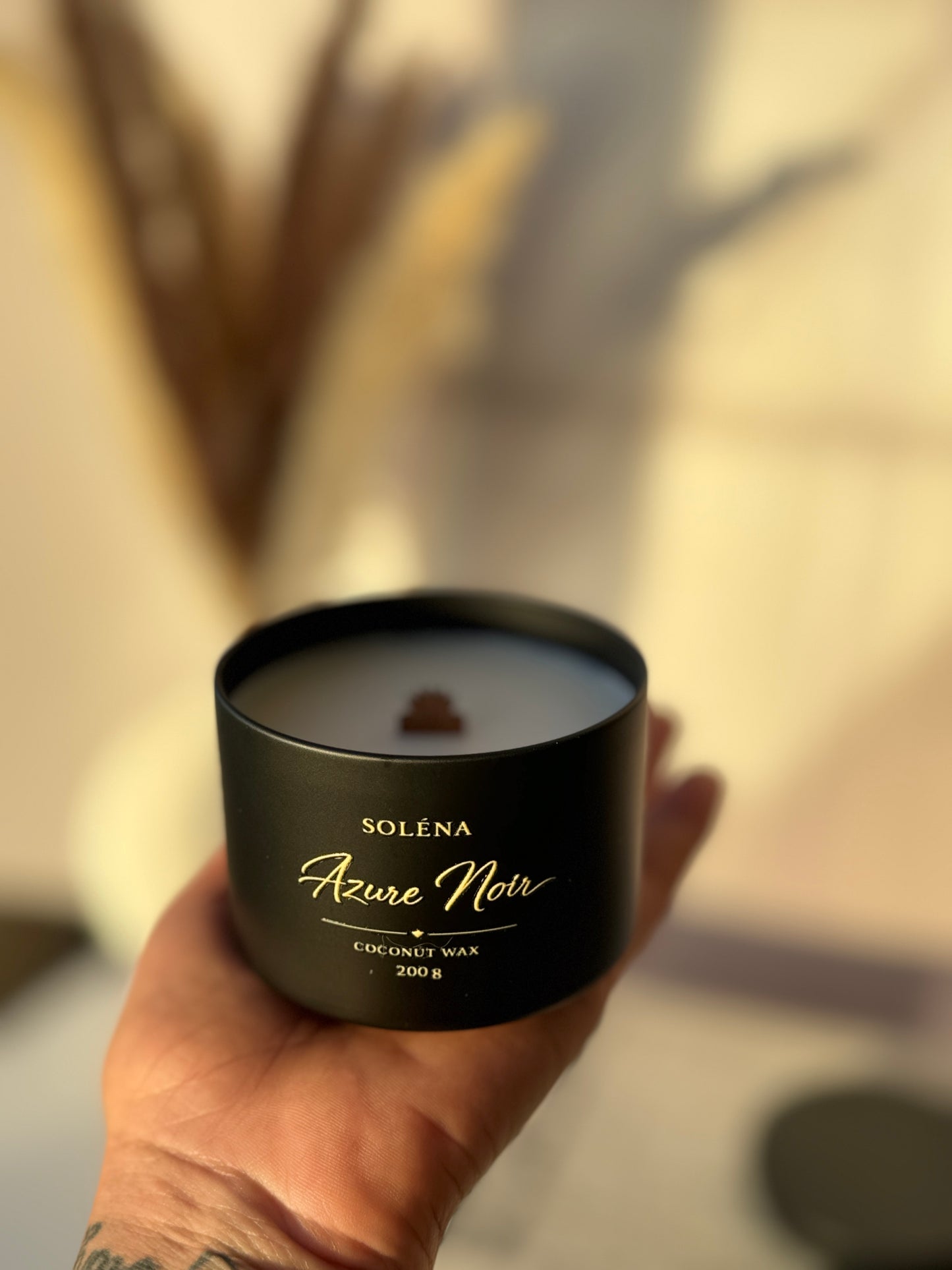 Azure Noir | Fresh. Woody. Timeless.